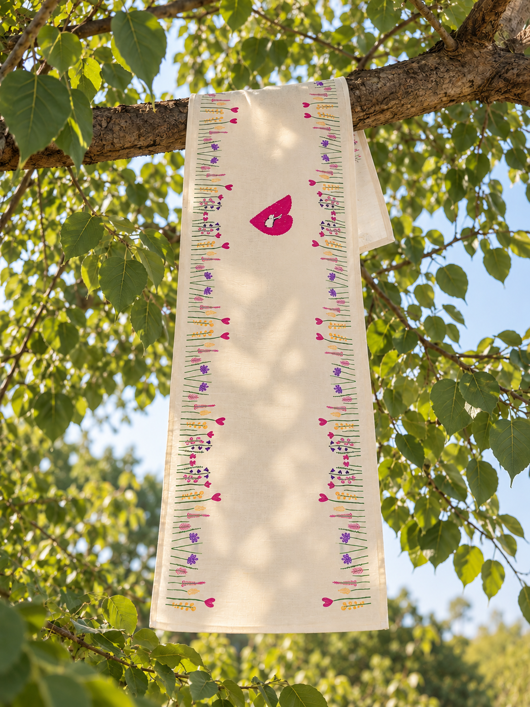 Gooseberry Table Runner